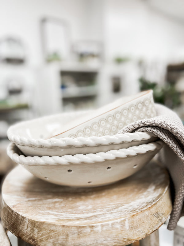 Stoneware Berry Bowl