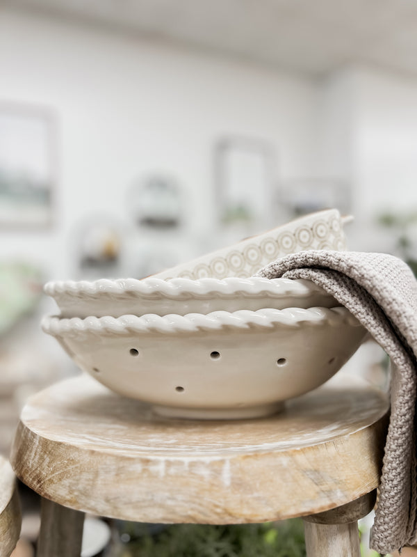 Stoneware Berry Bowl