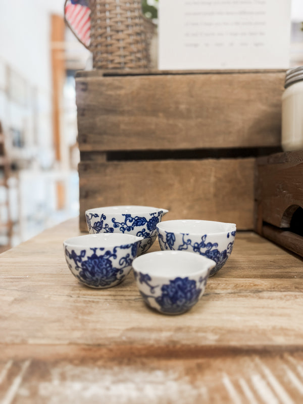 Blue Floral Measuring Cups
