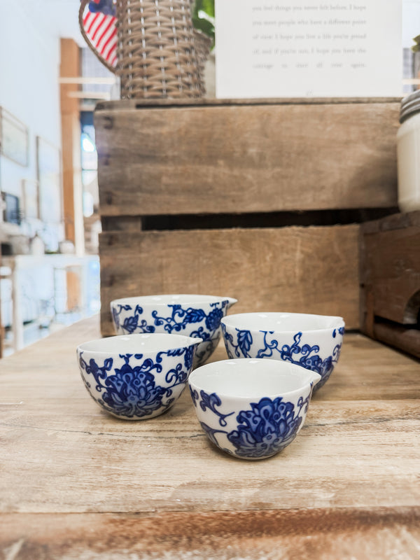 Blue Floral Measuring Cups